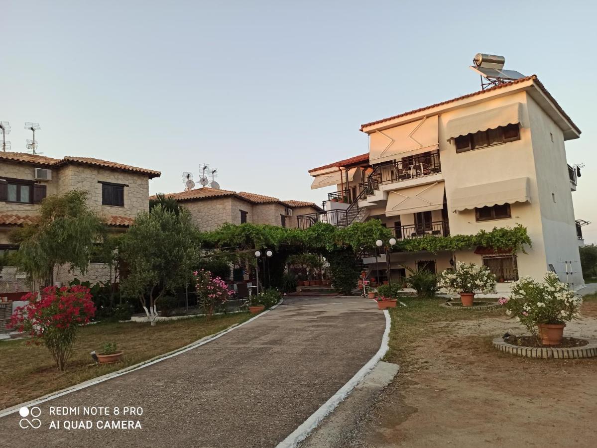 Studio Nastasia Afytos Exterior photo