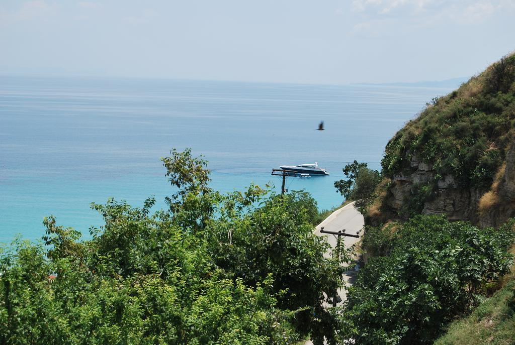 Studio Nastasia Afytos Exterior photo