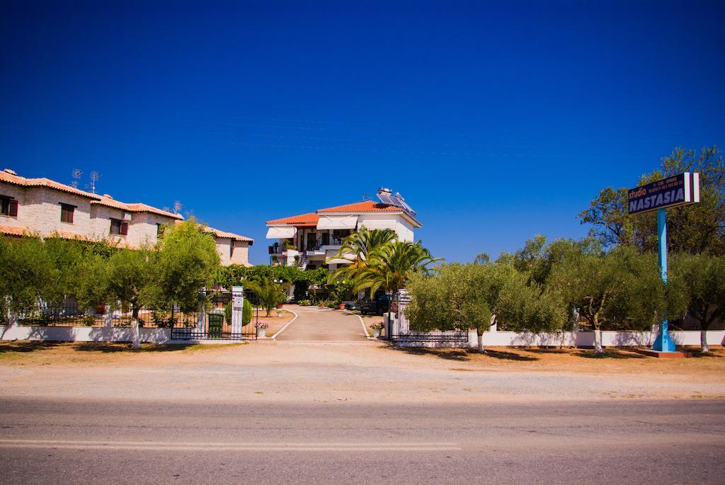 Studio Nastasia Afytos Exterior photo