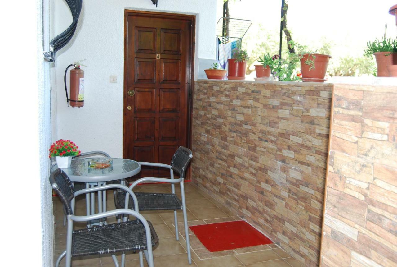 Studio Nastasia Afytos Exterior photo